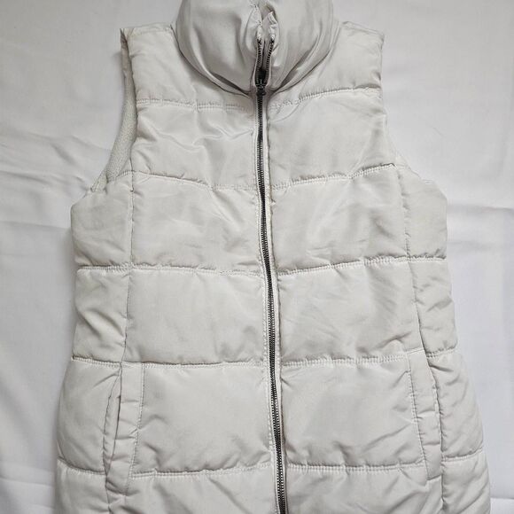 Old Navy Jackets & Blazers - Old-navy Women's White Puffer Vest XS